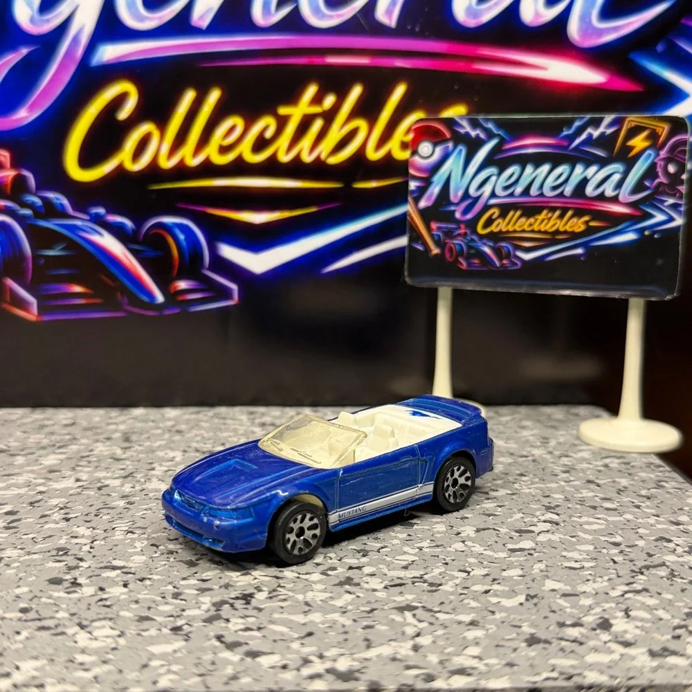 Matchbox 1999 Ford Mustang Convertible Blue 1:64 Diecast Car Mattel SN95